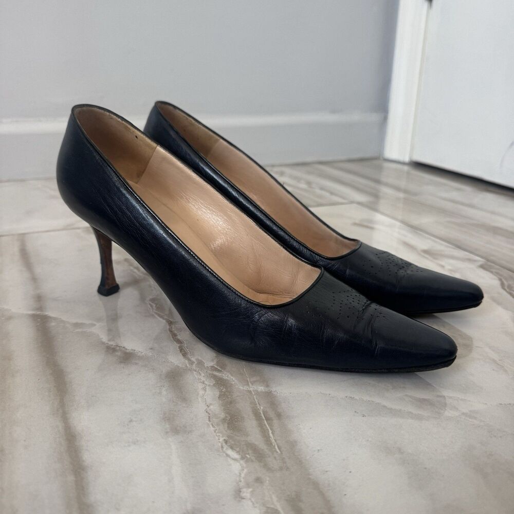 Vintage Manolo Blahnik Navy Leather Pointed Pumps Stiletto Heel Perforated SZ 41